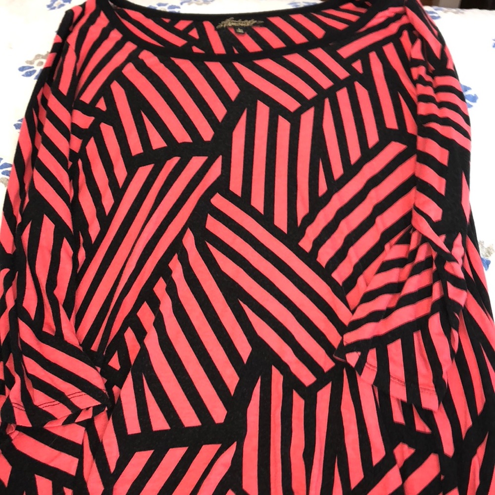 Long sleeve pink and black shirt !!